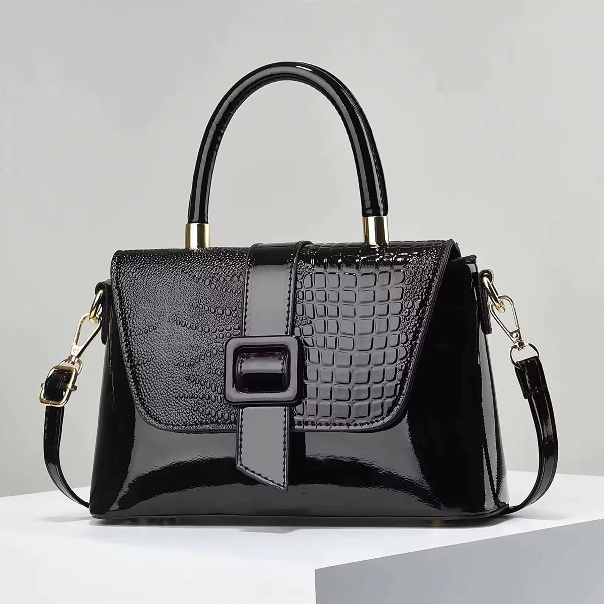 Jacē "Monroe" Top-Handle